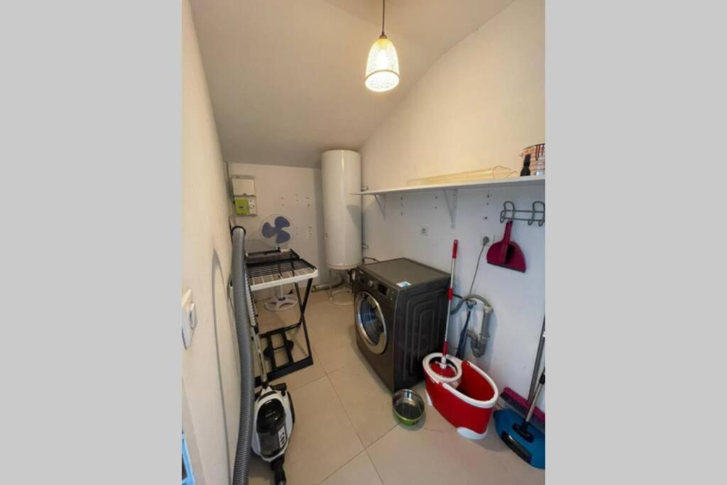 Superbe Appartement Avec 2 Chambres - 9 Personnes - Parking Prive Tournon-sur-Rhone Kültér fotó